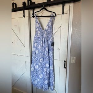 Lulus: Spanish Sojourn White and Blue Paisley Tie-Strap Maxi Dress, Medium! New.